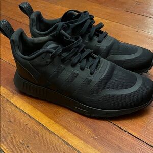 Adidas Men's Triple Black Sneakers